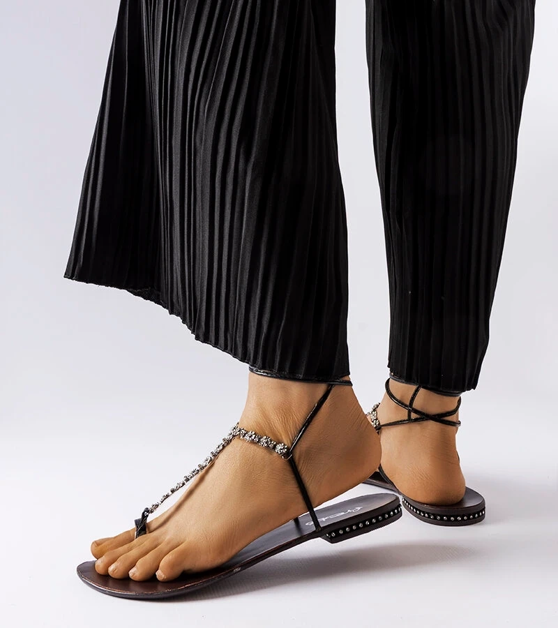 Czarne sandałki z cyrkoniami Troghi