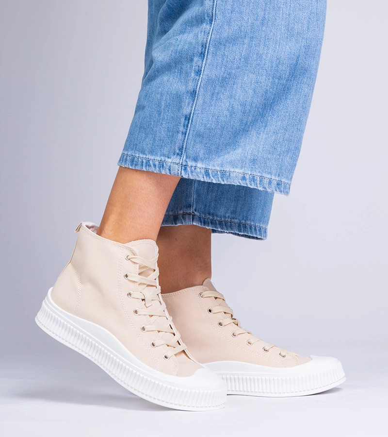 Beżowe trampki na platformie Guerrino