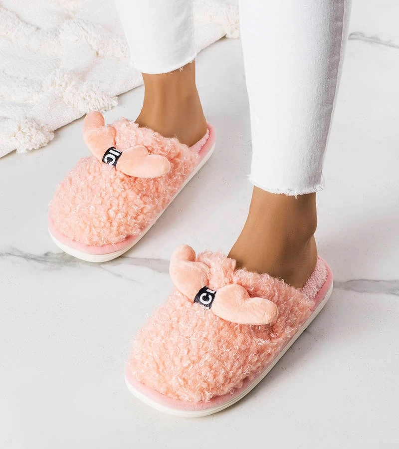 Różowe kapcie z futerkiem Rosny