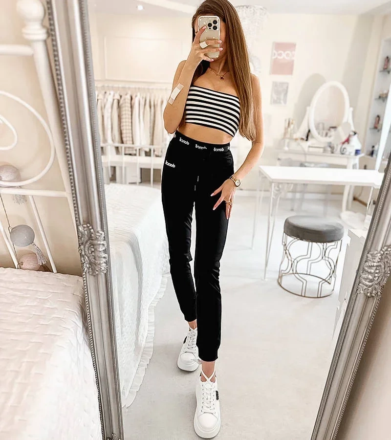 Czarne spodnie dresowe Boone