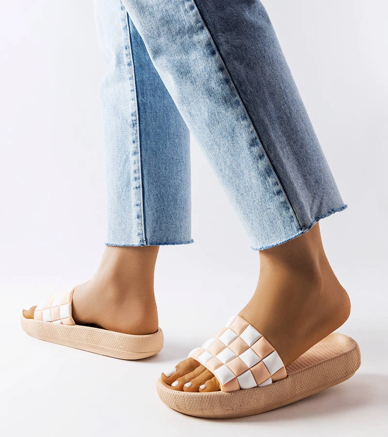 Beżowe gumowe klapki na platformie Elin