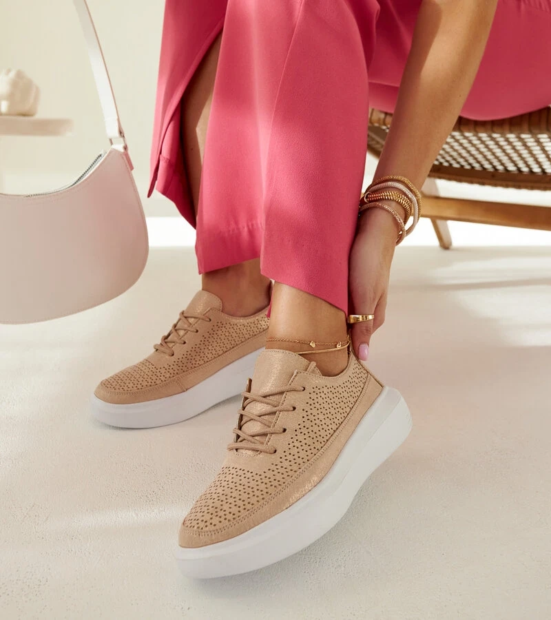 Trampki damskie złote na platformie sznurowane ażurowe Lori