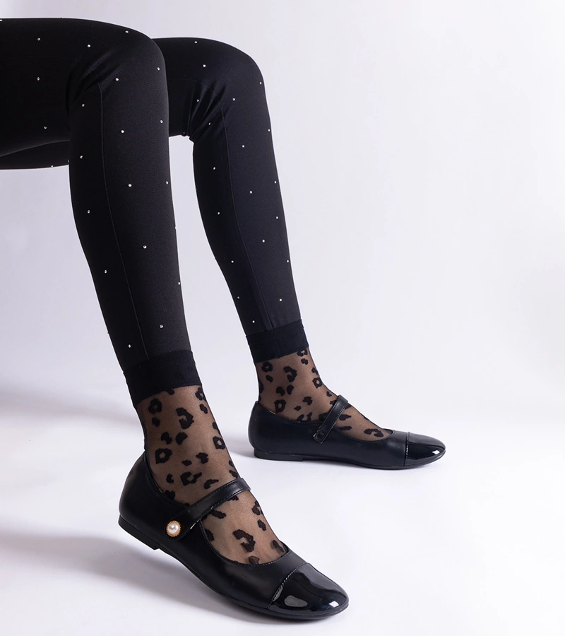 Czarne balerinki z lakierowanym noskiem Jaures