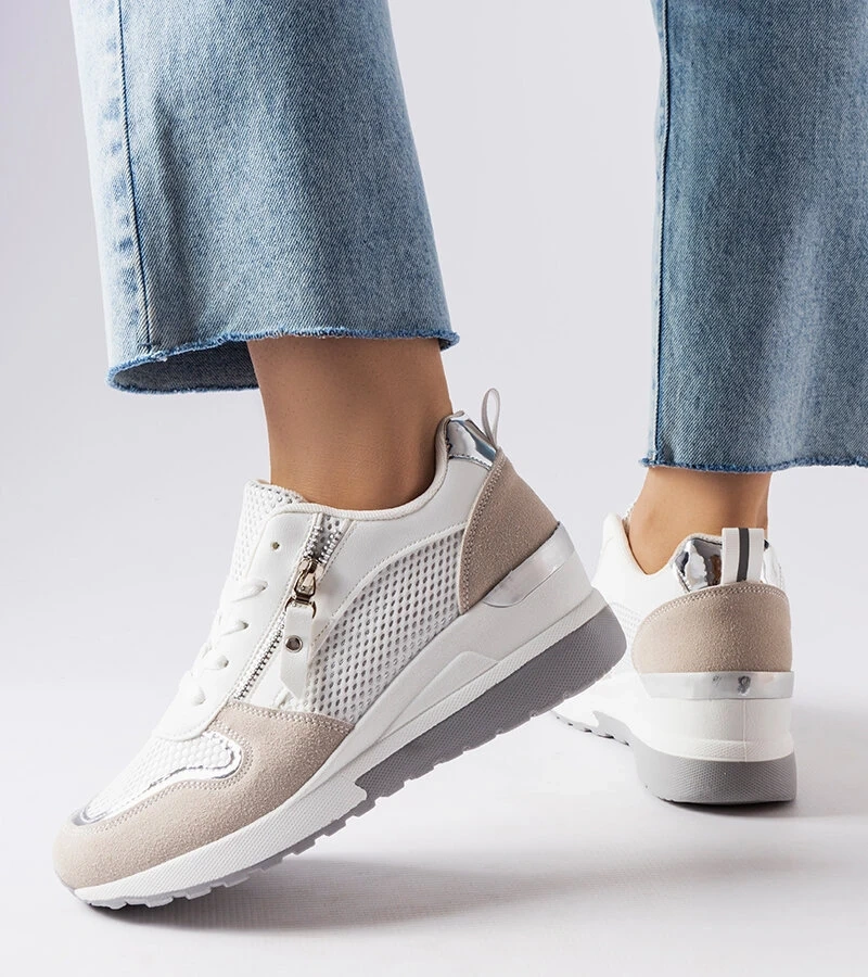 Białe sneakersy na koturnie Fastello