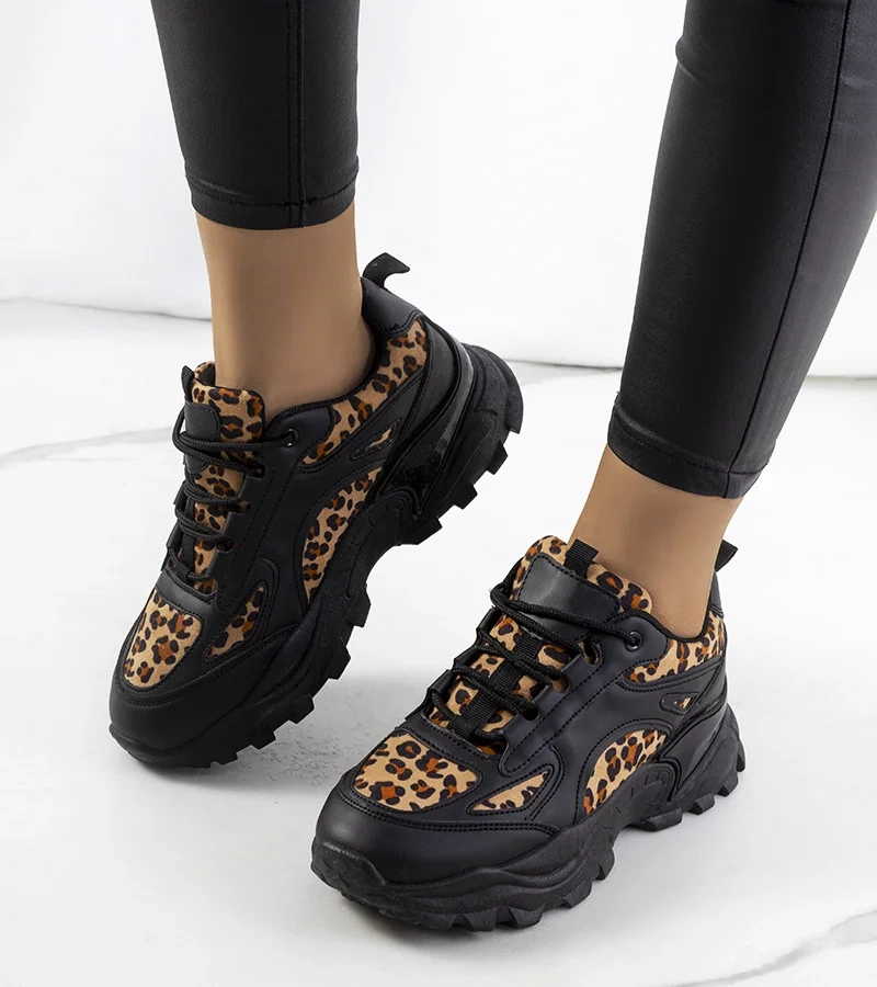 Czarne sneakersy Akron