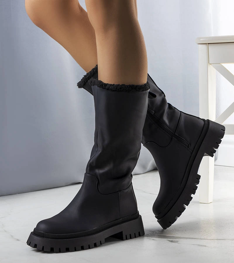 Czarne kozaki ocieplane Kangas