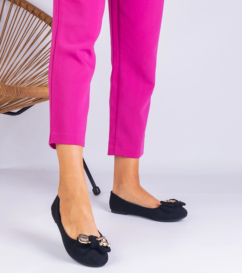 Czarne klasyczne balerinki z kokardką Merasol