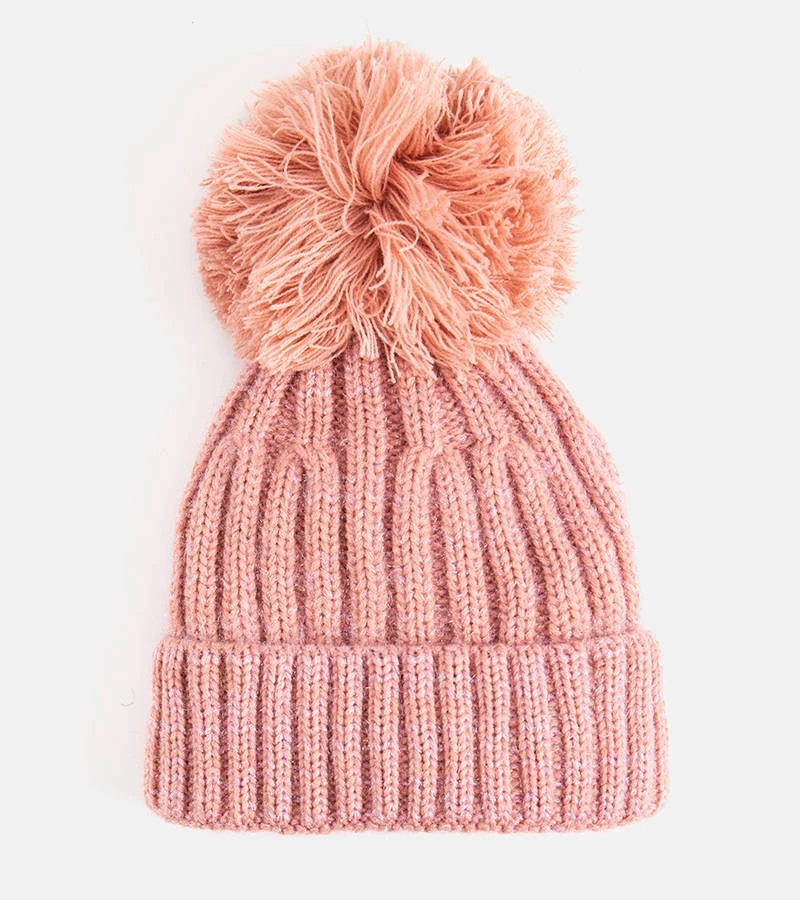 Różowa czapka z pomponem Karloti