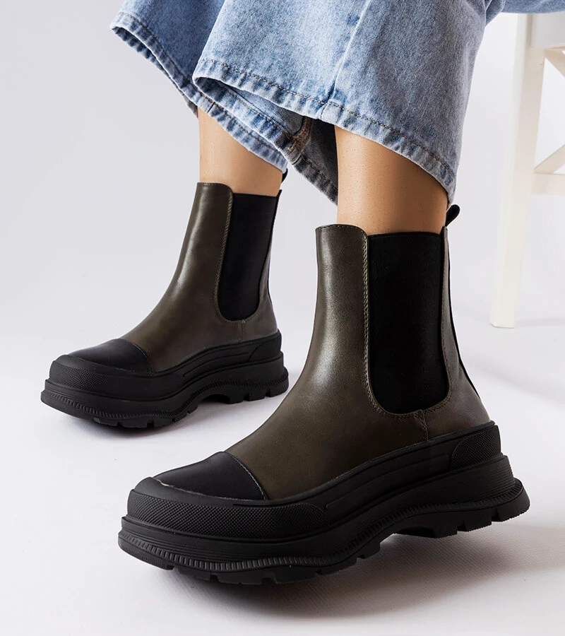 Zielone botki na platformie Bellucci