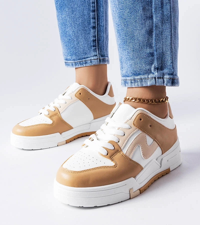 Brązowe buty na grubszej podeszwie Harter