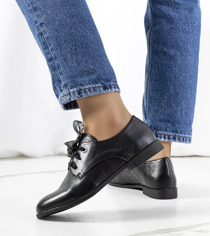 Czarne półbuty Andries