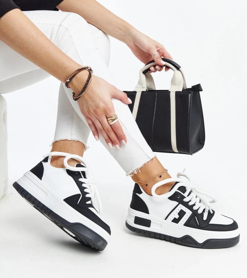 Czarno-białe sneakersy na grubej podeszwie Galit