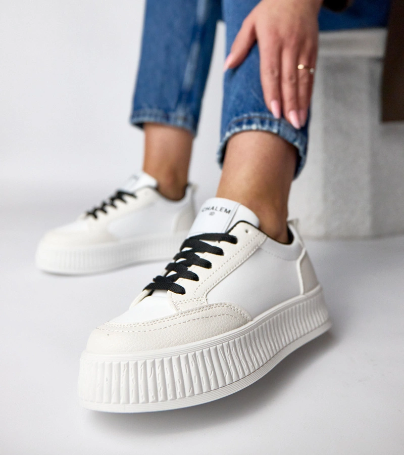 Biało-Czarne sneakersy na platformie Solange