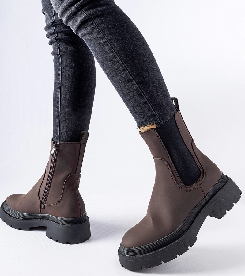 Brązowe masywne ocieplane botki Banaudon