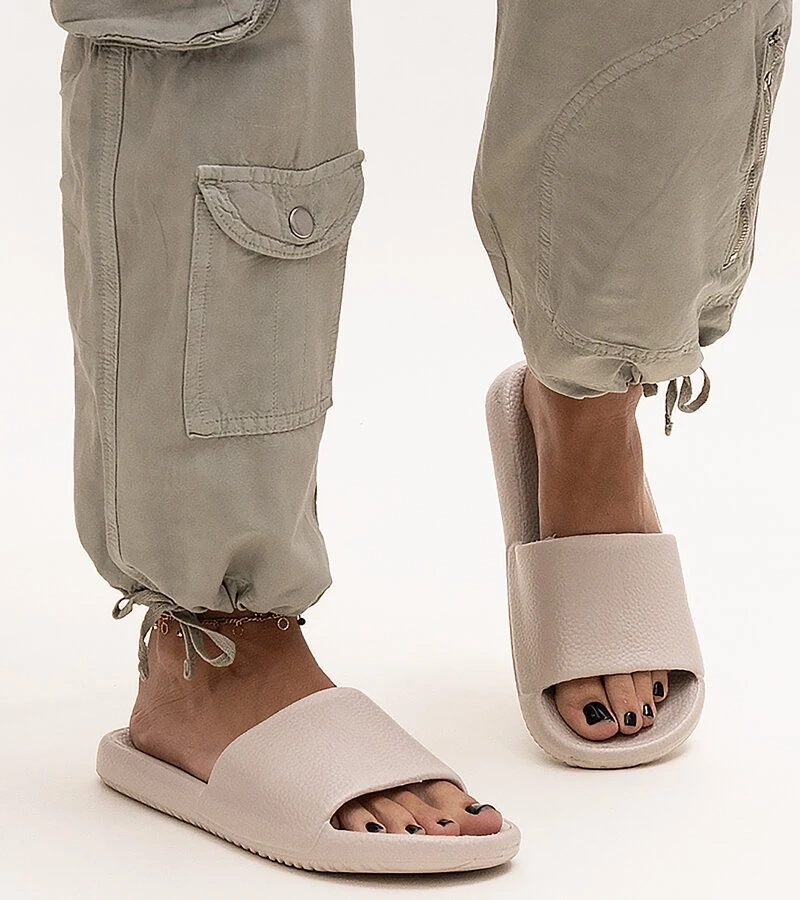 Beżowe klapki piankowe Primula