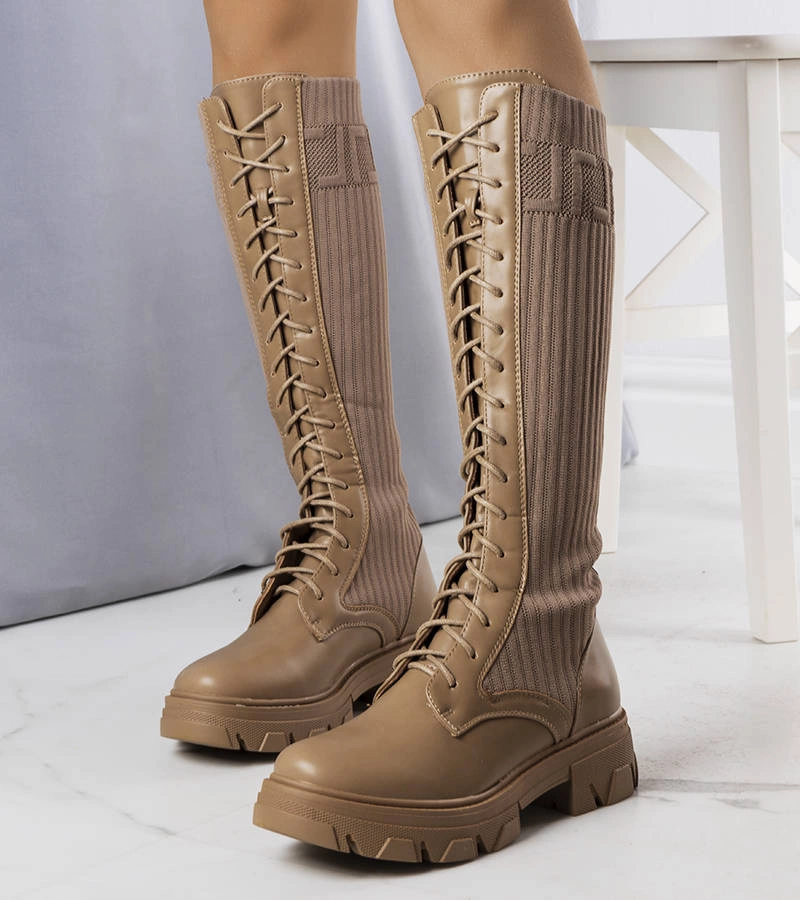 Brązowe wiązane kozaki Montis