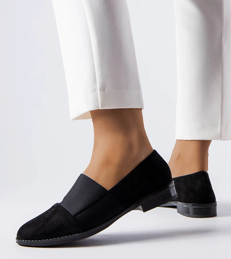 Czarne półbuty na płaskim obcasie Stoney