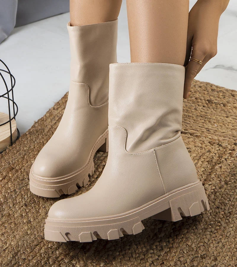 Beżowe botki ocieplane Nasidi