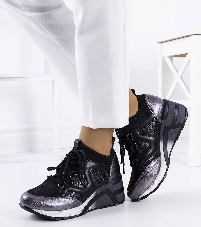 Czarno-metaliczne sneakersy na koturnie Bluflon