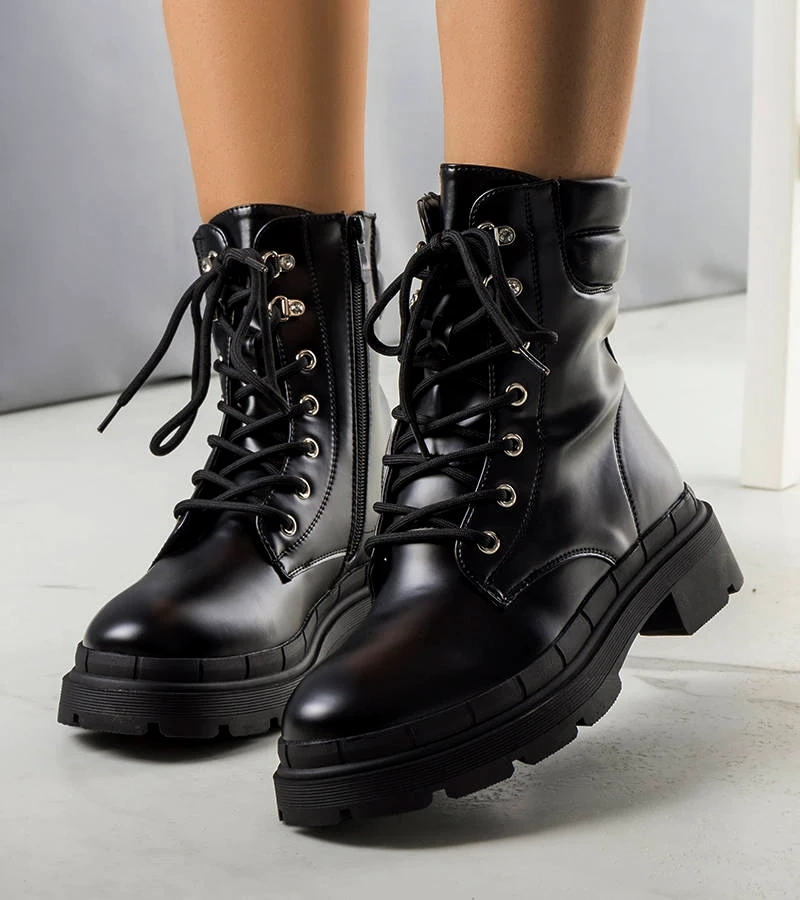 Czarne ocieplane traperki Anfisa