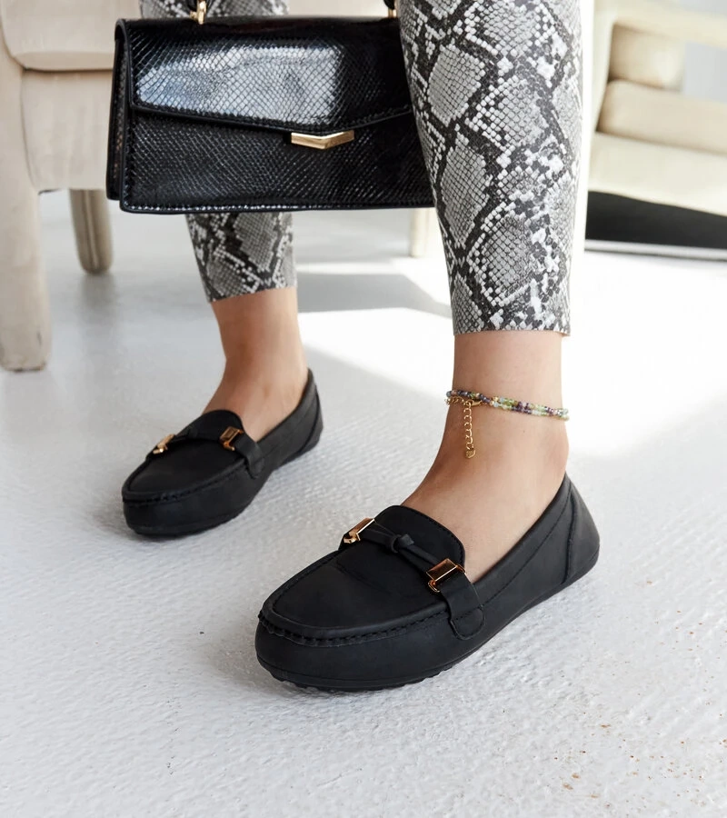 Czarne mokasyny o matowym wykończeniu Scafati