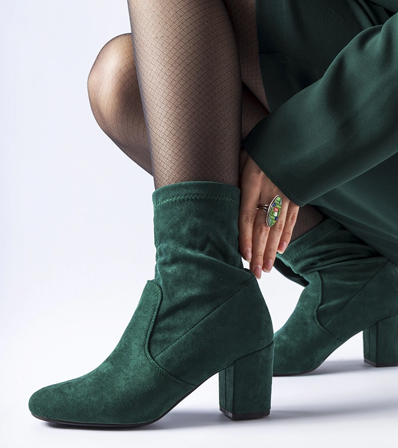 Zielone wsuwane botki na słupku Lexington