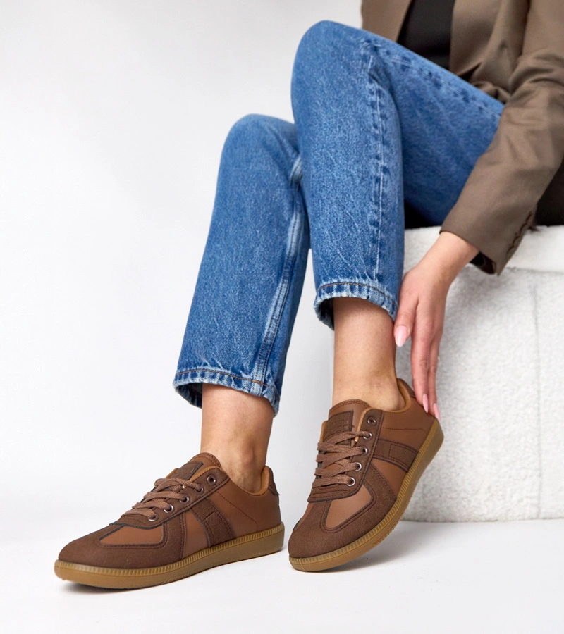 Brązowe sneakersy na platformie Valentine