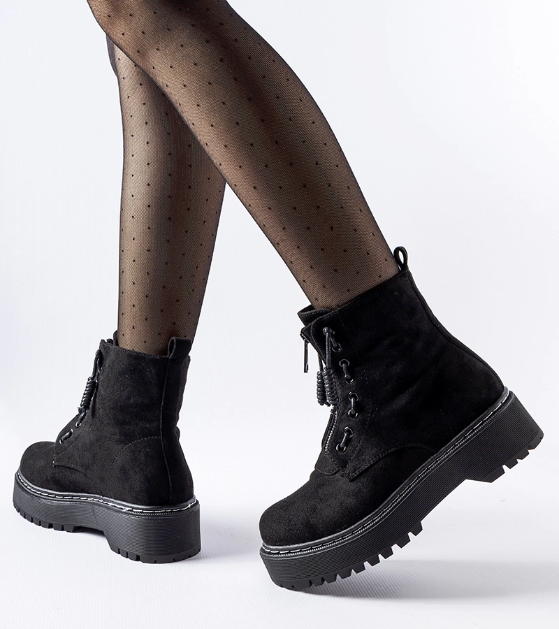 Czarne botki z suwakiem Doganella