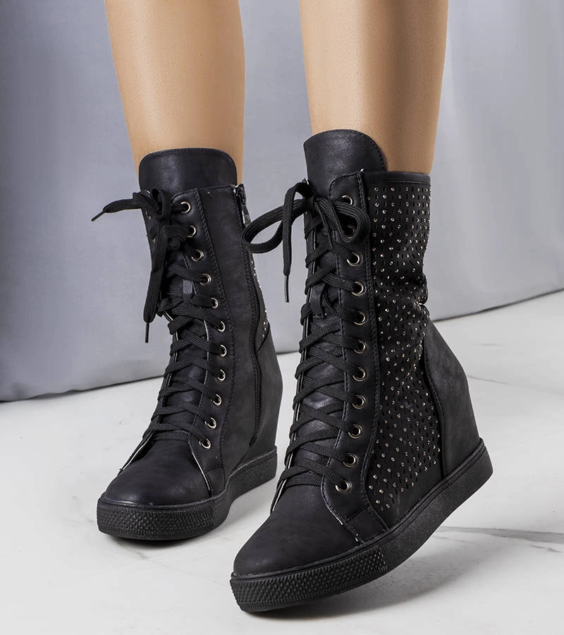 Czarne sneakersy ażurowe na koturnie Jay