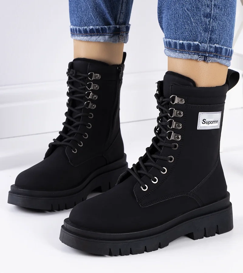 Czarne matowe traperki Cofer