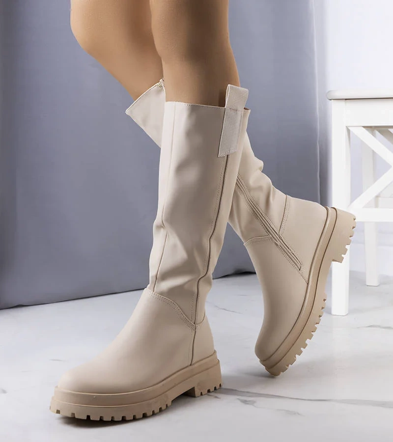 Beżowe kozaki ocieplane Campoli