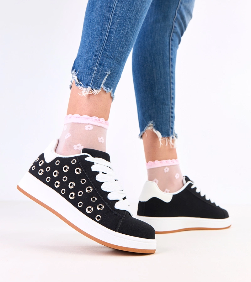 Czarne sneakersy na platformie z nitami Adelis