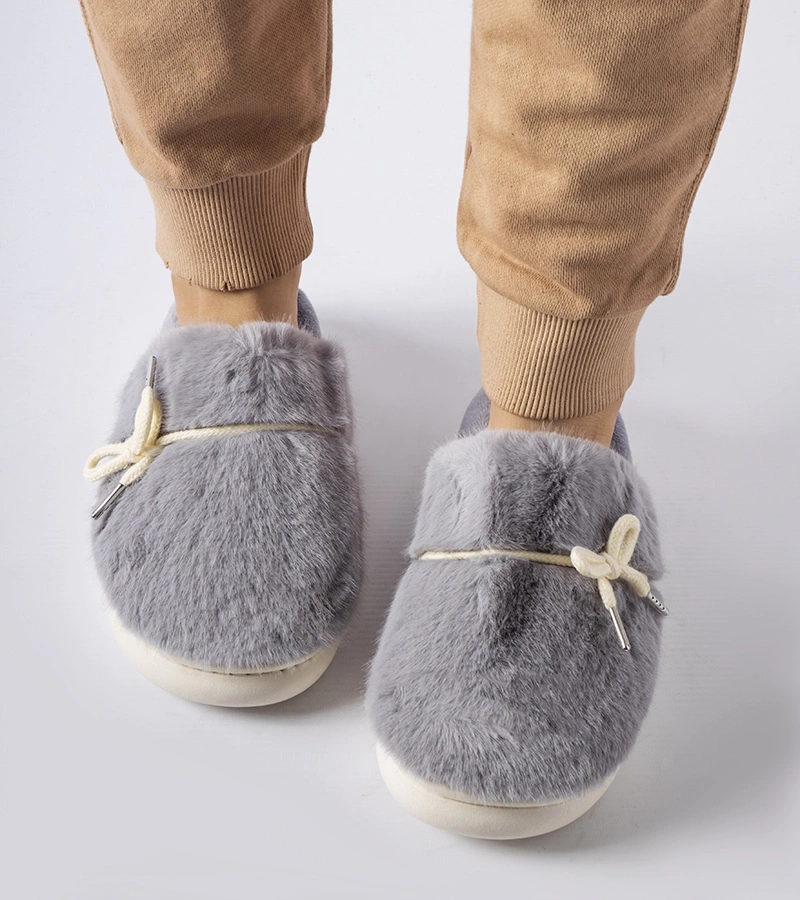 Szare kapcie z ozdobnym sznureczkiem Medoro