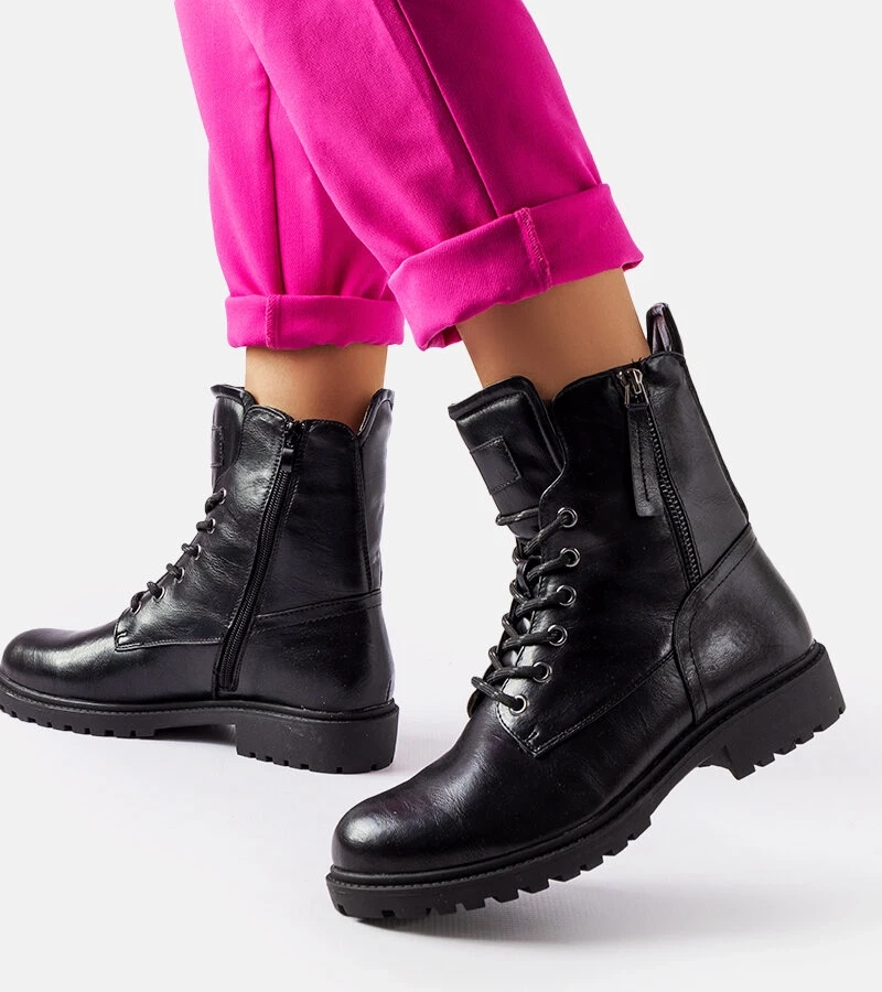 Czarne ocieplane trapery Ailen