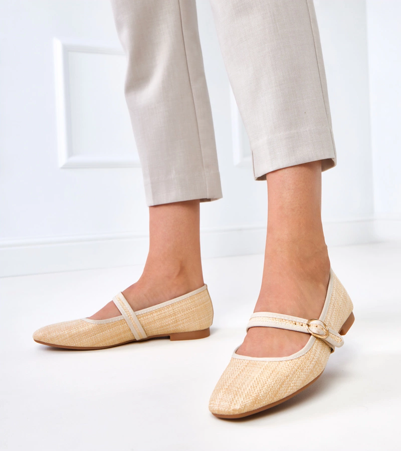 Beżowe balerinki plecione ze sprzączką Nonana