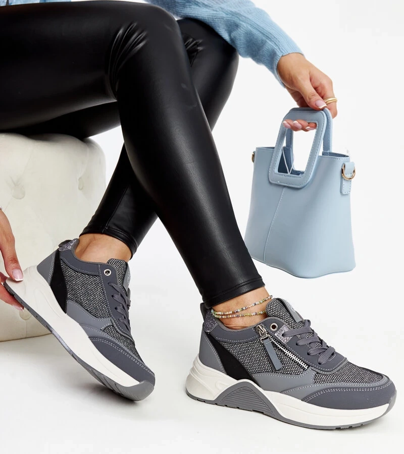 Szare błyszczące sneakersy na platformie Makda