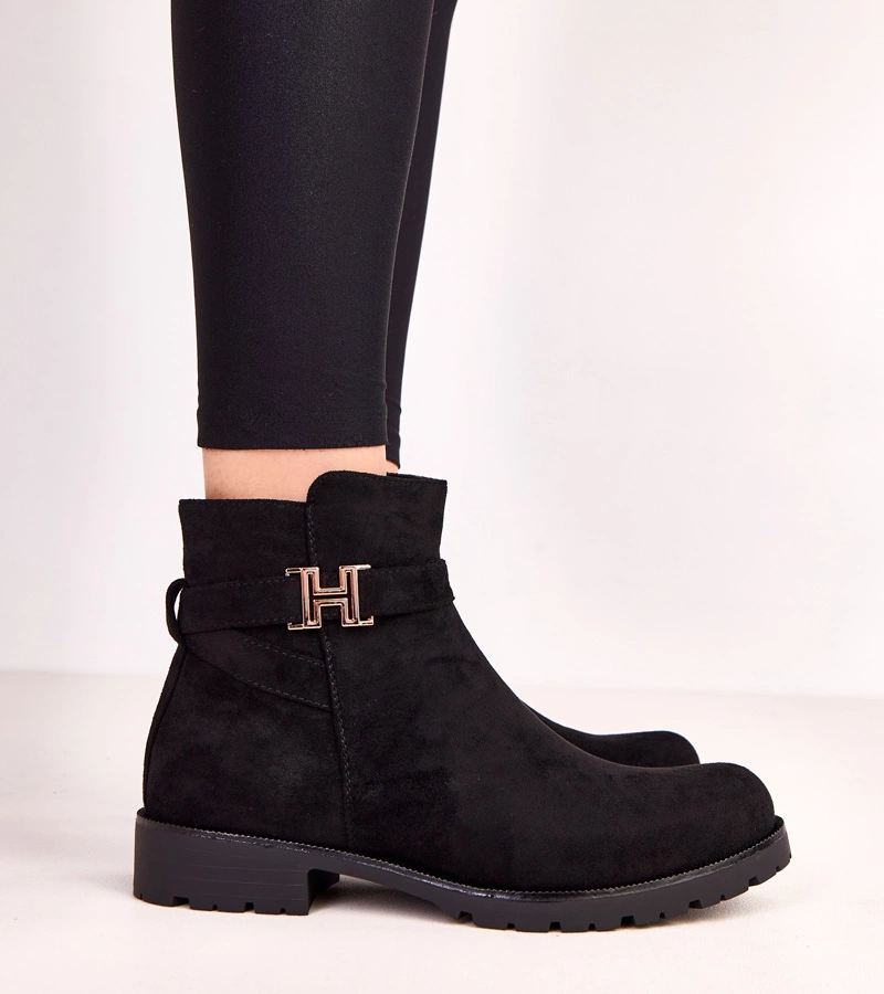 Czarne botki damskie ze złotą ozdobą Mengel