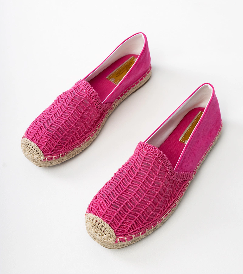 Różowe espadryle ażurowe na platformie Plevis