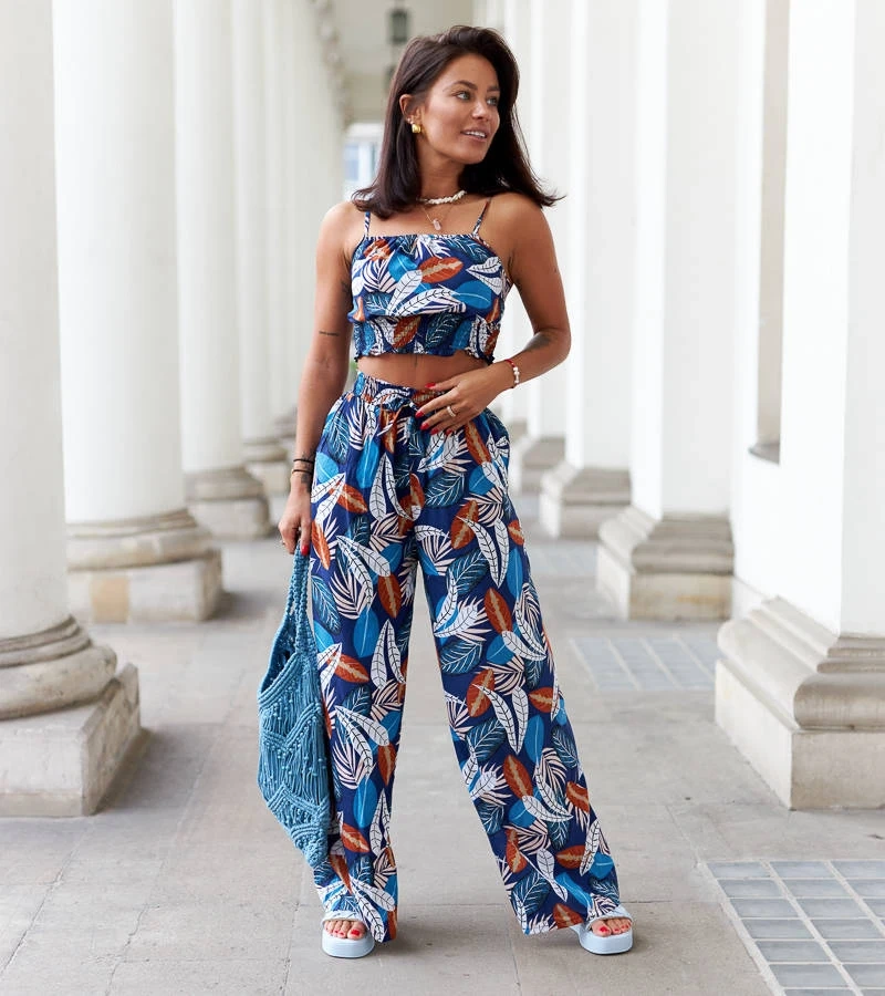 Niebieski komplet z topem i spodniami Litta