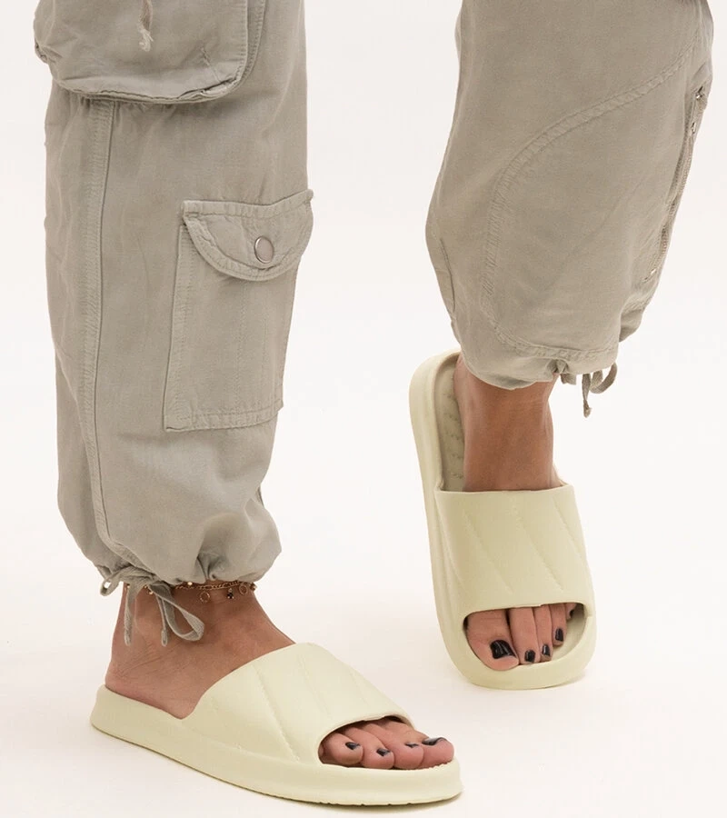 Zielone klapki piankowe Primula