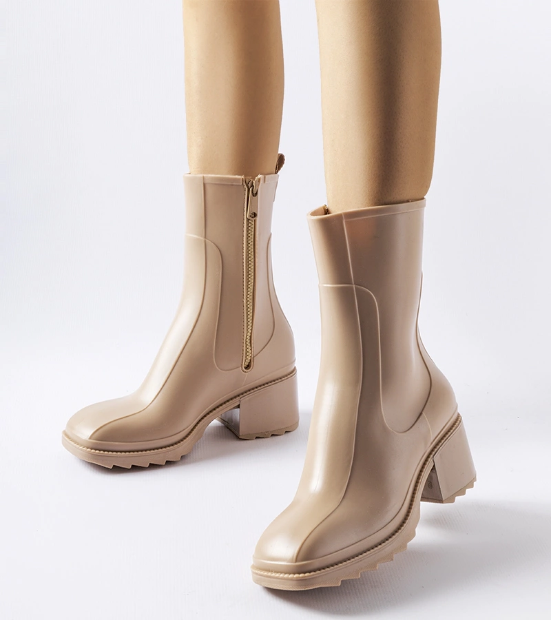 Beżowe zapinane kalosze na klocku Maggiore