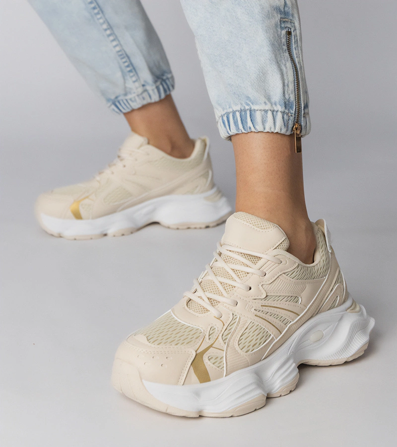 Beżowe sneakersy sportowe na masywnej podeszwie Klarris
