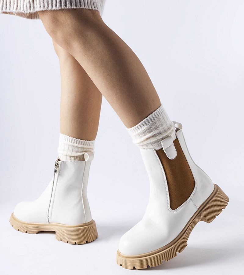 Białe botki na beżowej podeszwie Giacinta