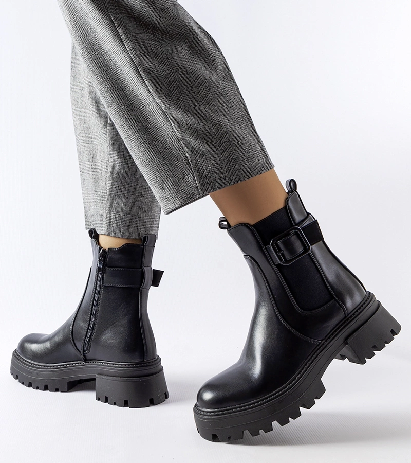 Czarne ocieplane trapery Parolise