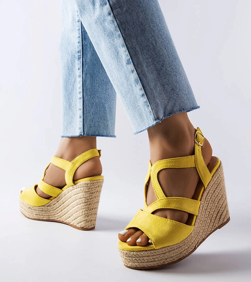 Żółte espadryle na koturnie Bois