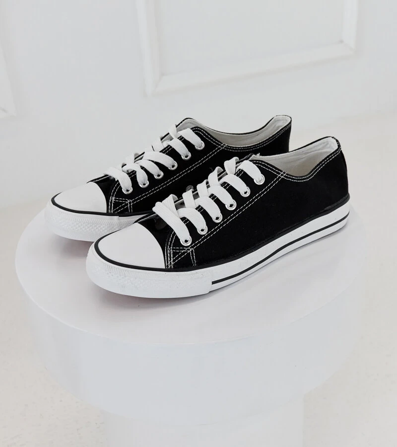 Czarne męskie trampki Roope niskie