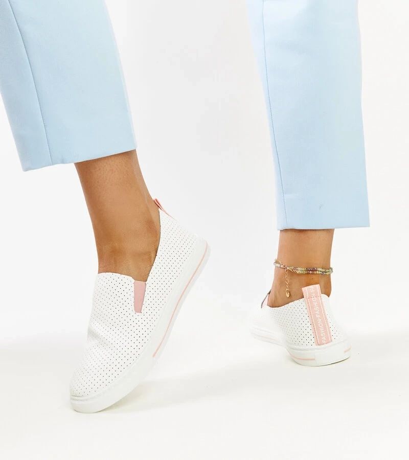 Białe ażurowe półbuty Sanan