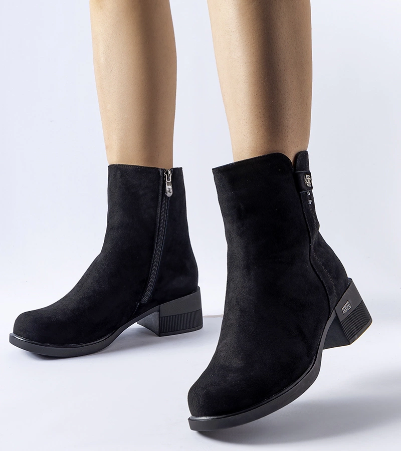 Czarne ocieplane botki ze skóry Faustin