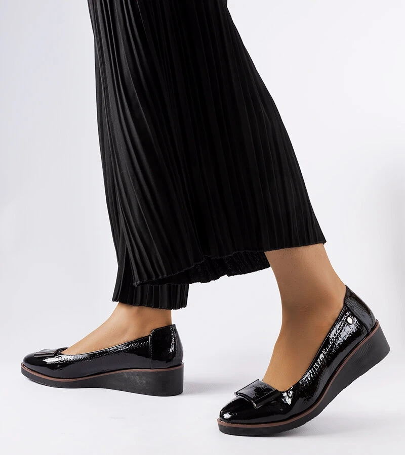 Czarne balerinki ze skórzaną wkładką Kajla