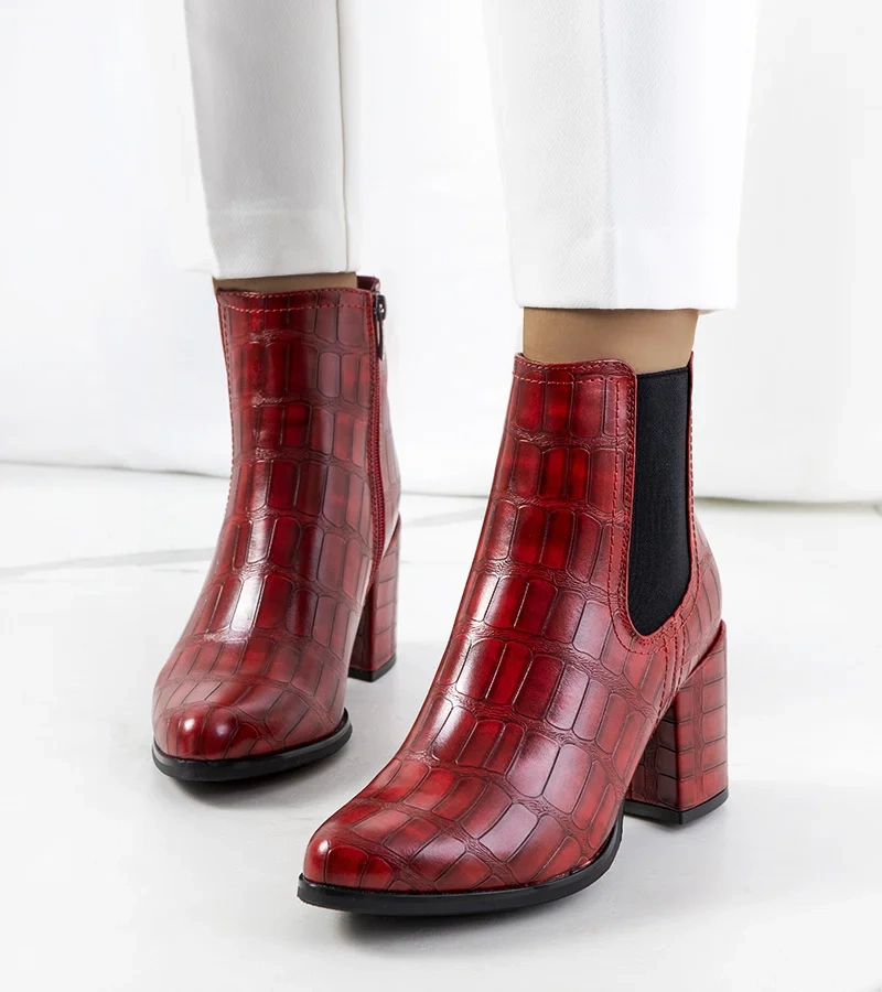 Czerwone botki Easthaven